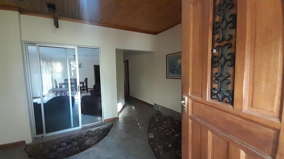 Listing number: P24-117765904, Image number: 2