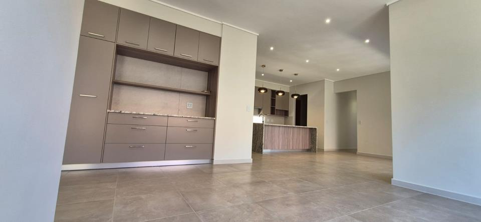 3 Bedroom House for sale in Birdhaven Retirement Estate - P24-117767077