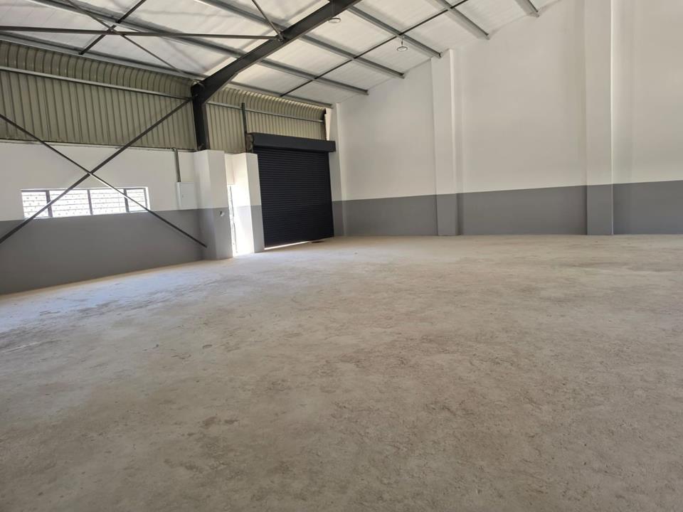 Listing number: P24-117767726, Image number: 1, 430m² Warehouse To Let in Queensmead Industrial