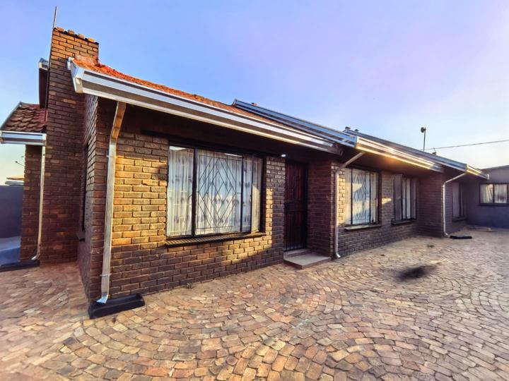 Listing number: P24-117769612, Image number: 3