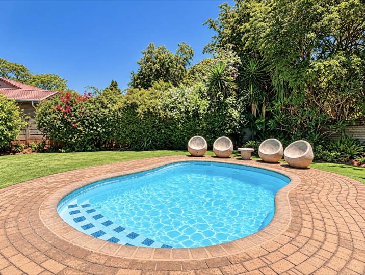 Listing number: P24-117772786, Image number: 2