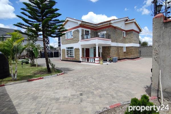 6 Bedroom House for Sale in Syokimau