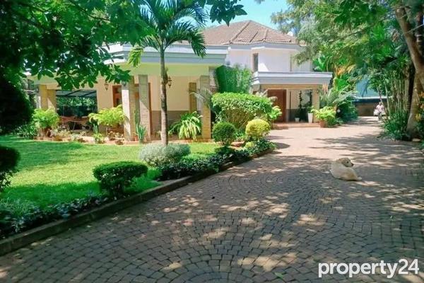 5 Bedroom House