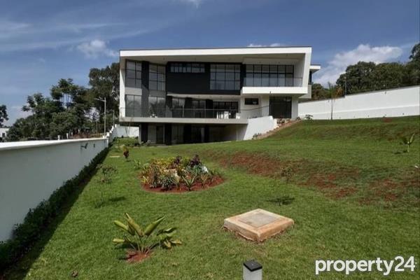 5 Bedroom House for Sale in Nyari