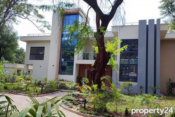 5 Bedroom House for Sale in Runda