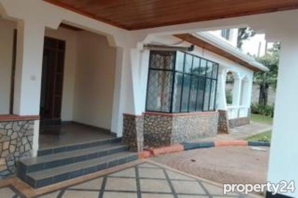 5 Bedroom House