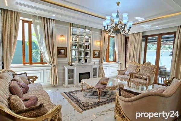 6 Bedroom House for Sale in Lavington