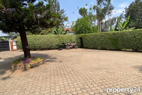 7 Bedroom House for Sale in Karen