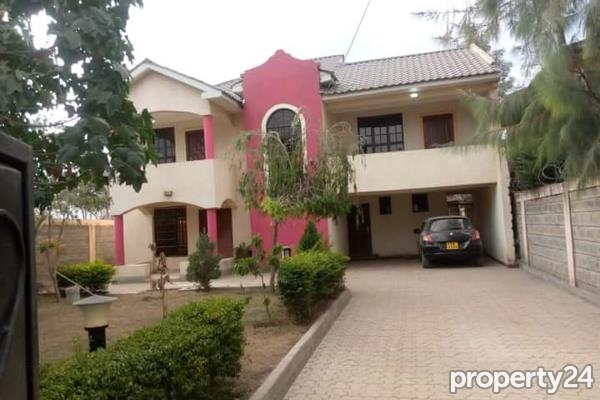 5 Bedroom House for Sale in Syokimau
