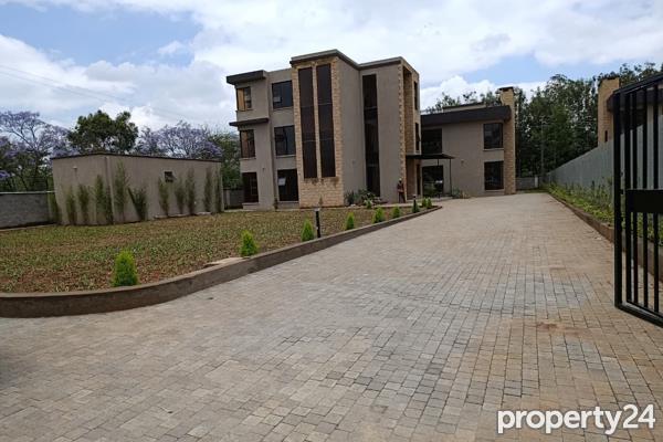 6 Bedroom House for Sale in Karen