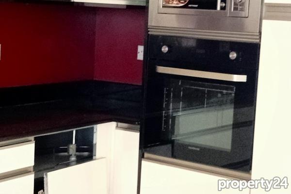 4 Bedroom Apartment / Flat to Rent in Parklands