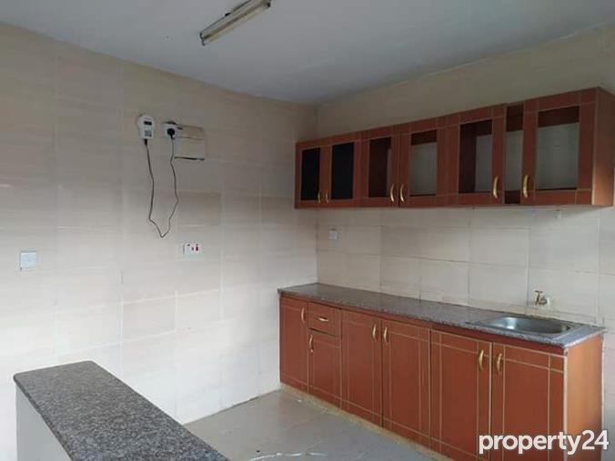 3 Bedroom Apartment / Flat To Rent In South B