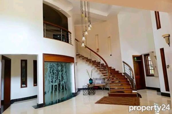 5 Bedroom House