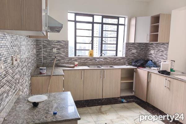 3 Bedroom Apartment / Flat