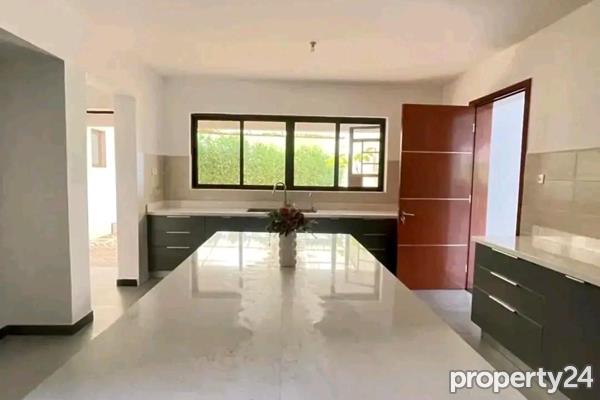5 Bedroom House for Sale in Karen