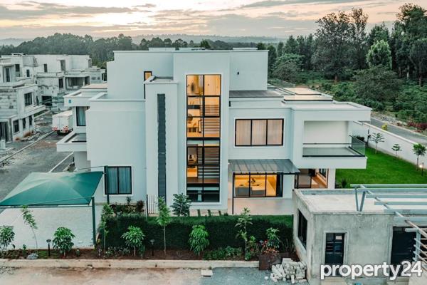 5 Bedroom House for Sale in Runda