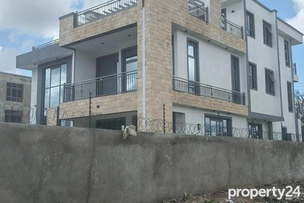 6 Bedroom House for Sale in Syokimau