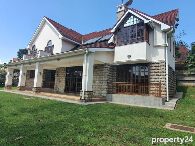 4 Bedroom House for Sale in Rosslyn