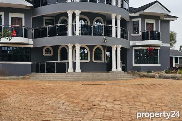 5 Bedroom House for Sale in Runda