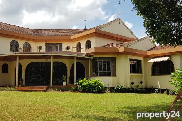 5 Bedroom House for Sale in Nyari