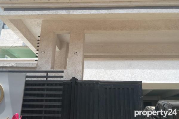 2 Bedroom Apartment / Flat