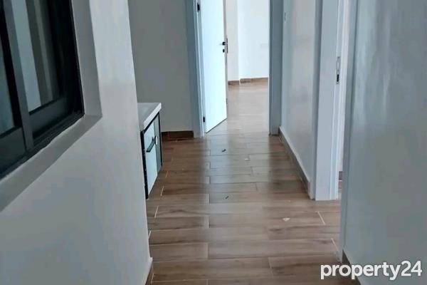 4 Bedroom Apartment / Flat to Rent in South C