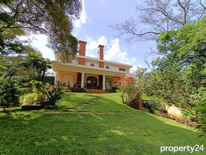 6 Bedroom Townhouse for Sale in Karen