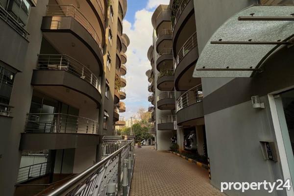 3 Bedroom Apartment / Flat to Rent in Riverside
