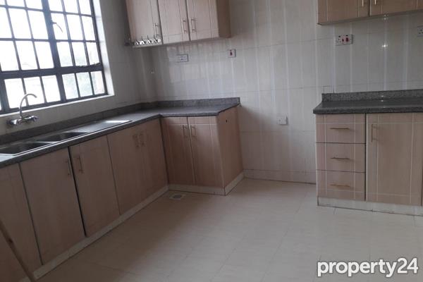 3 Bedroom Apartment / Flat