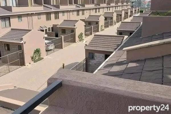 5 Bedroom House for Sale in Syokimau