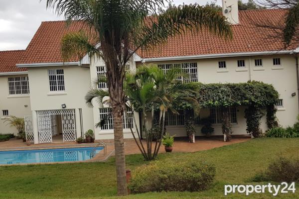 7 Bedroom House for Sale in Nyari
