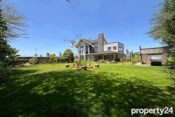 6 Bedroom House for Sale in Karen