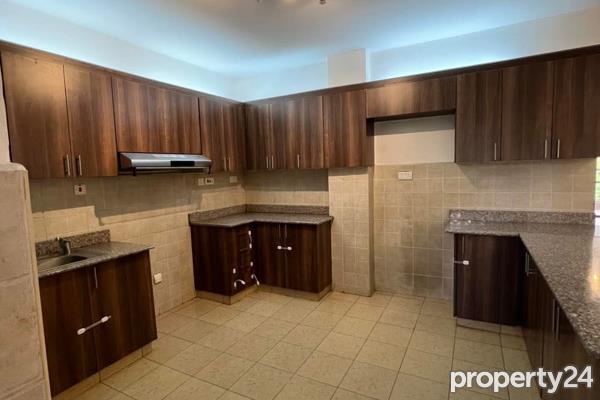 4 Bedroom Apartment / Flat to Rent in Kileleshwa