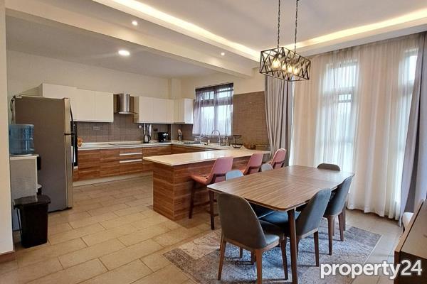 3 Bedroom Apartment / Flat
