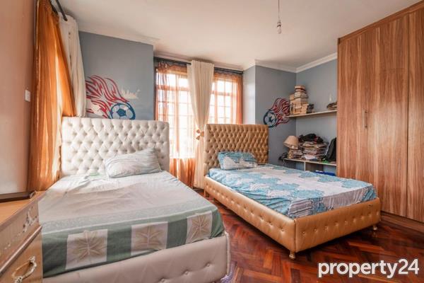 5 Bedroom House for Sale in Karen