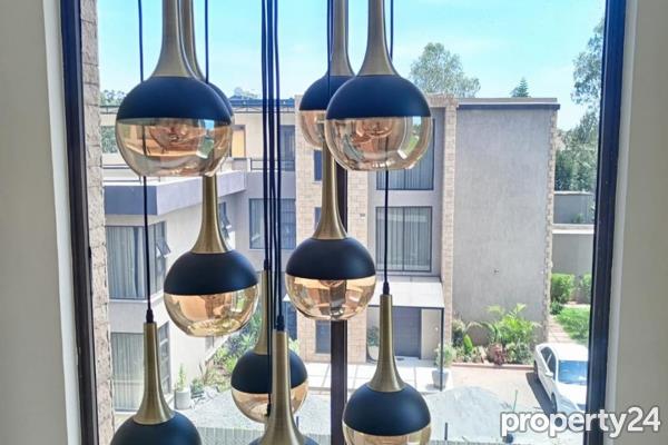 6 Bedroom House for Sale in Karen