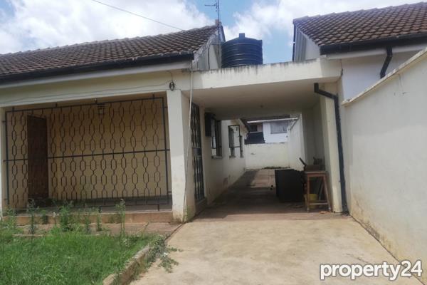 4 Bedroom House for Sale in South C