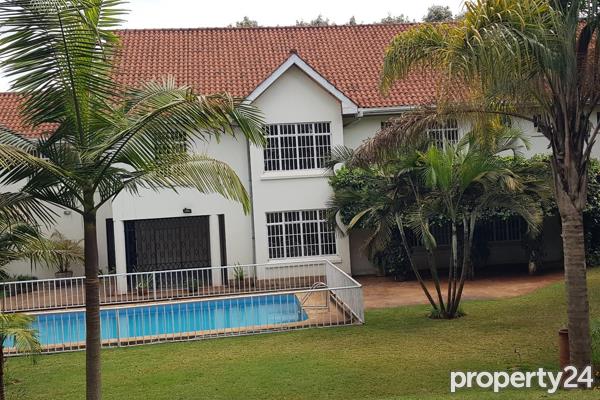 6 Bedroom House for Sale in Nyari