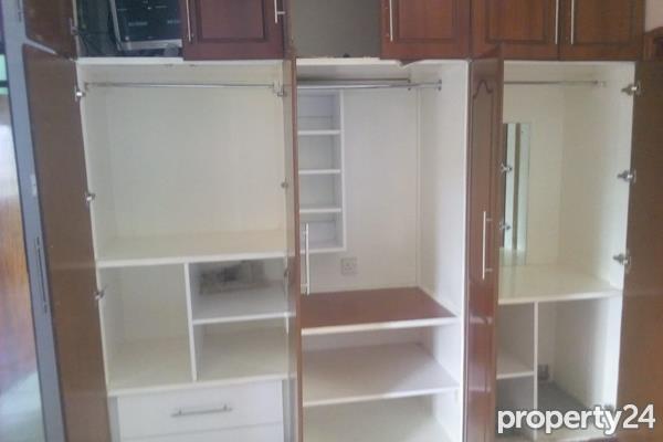 4 Bedroom Apartment / Flat to Rent in Parklands
