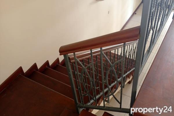 4 Bedroom Apartment / Flat to Rent in Riverside