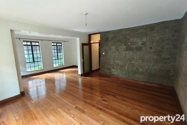 4 Bedroom Apartment / Flat