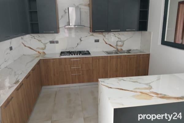 3 Bedroom Apartment / Flat