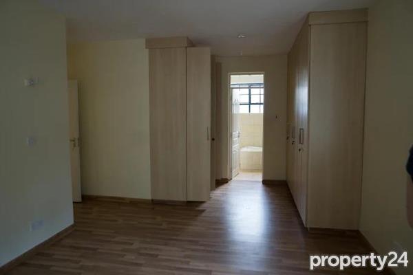 3 Bedroom Apartment / Flat