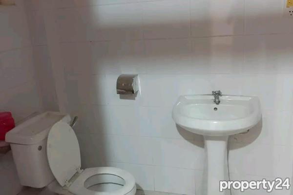 1 Bedroom Apartment / Flat to Rent in South B