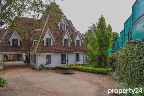 7 Bedroom House for Sale in Runda