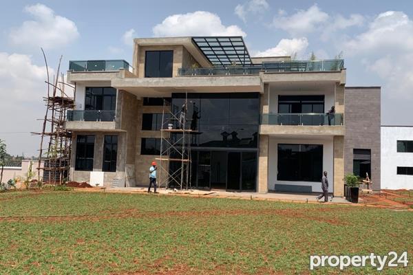 5 Bedroom House for Sale in Runda