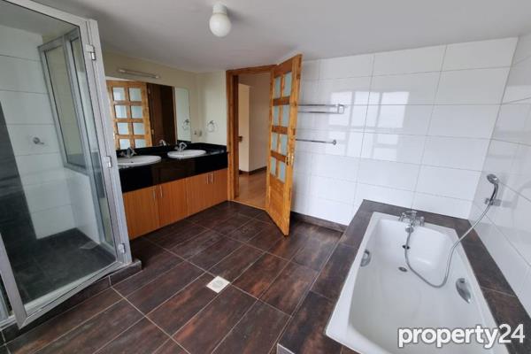 5 Bedroom House for Sale in Karen