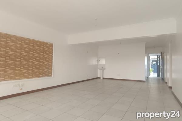 3 Bedroom Apartment / Flat to Rent in Lavington