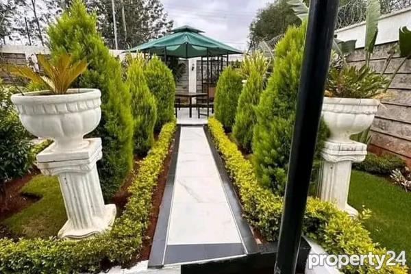 7 Bedroom House for Sale in Karen