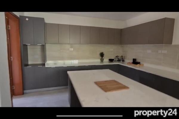5 Bedroom Apartment / Flat to Rent in Karen